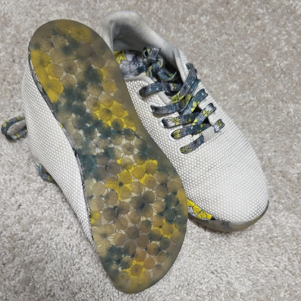NOBULL Floral Sneakers - Picture 2 of 5